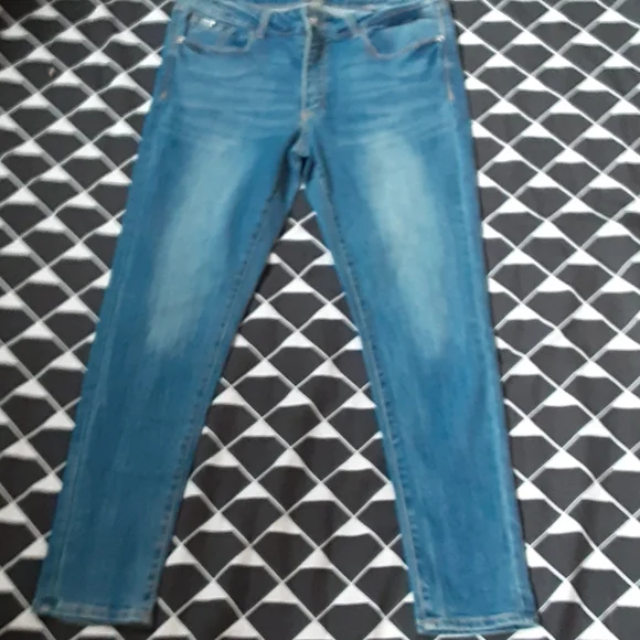 BEBE HEARTBREAKER ANKLE SKINNY JEANS, SIZE 30 - Picture 2 of 14